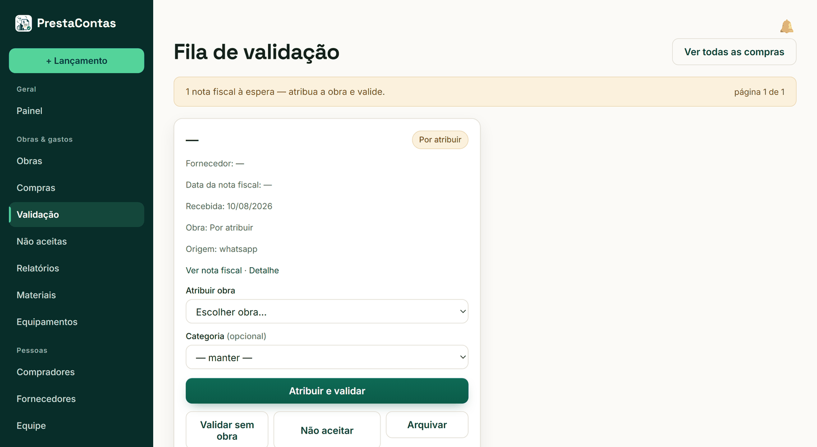 A fila de validação: cada nota com a foto ao lado e o que falta decidir.
